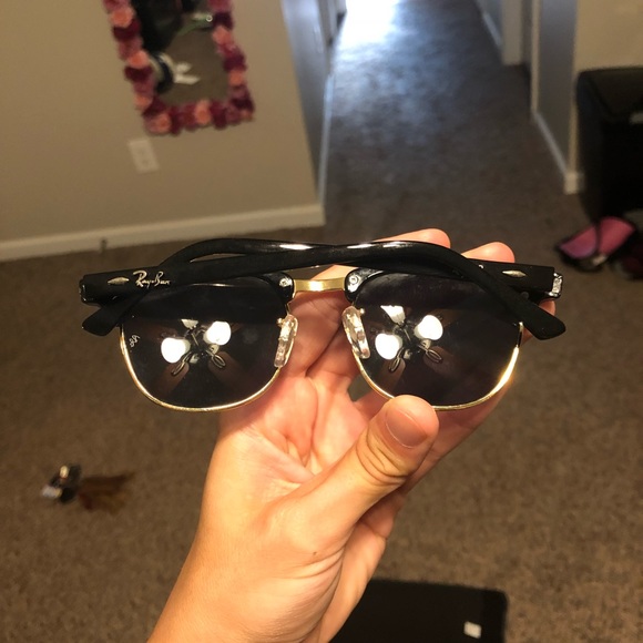 Ray-Bans - Picture 2 of 4